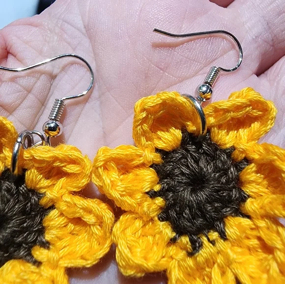Sunflower Crochet Earrings - Picture 2 of 3